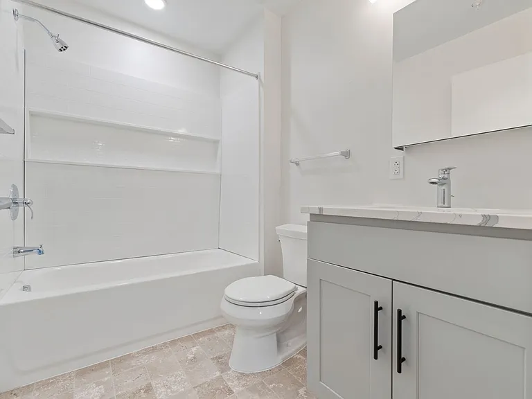 Altamont Apartments — Photo 66
