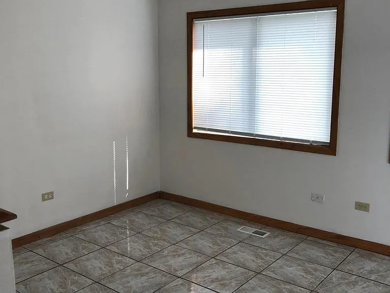 1207B Lakewood Dr — Photo 5