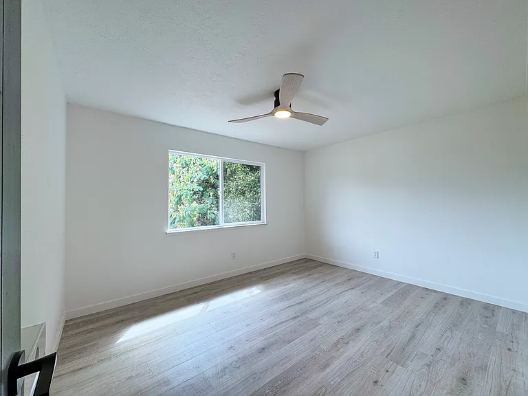 10582 Suzanne Ct — Photo 15