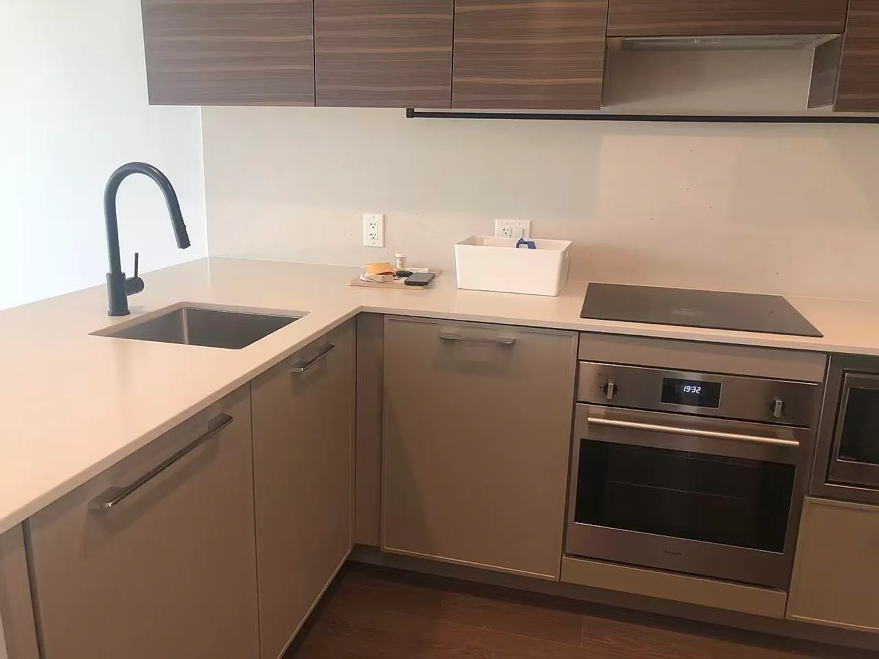 1 bed, 500 sqft, $1,750 — Photo 3