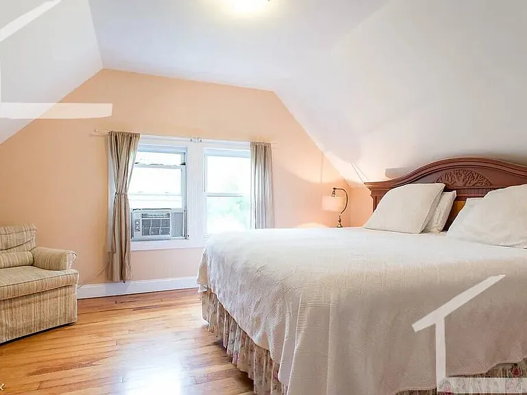 11 Holman St #2 — Photo 14