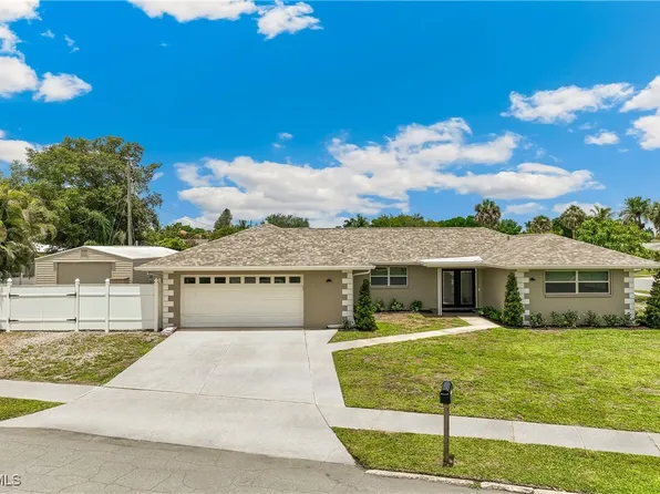 5654 Natoma Dr, Fort Myers, FL 33919