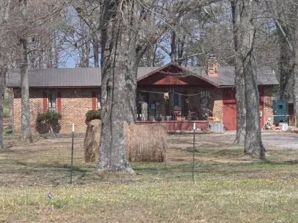 1326 Floral Rd, Pleasant Plains, AR 72568