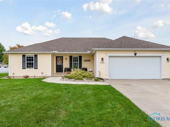 29196 Greystone Dr, Millbury, OH 43447