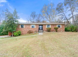 204 Anderson Dr, Knoxville, TN 37920