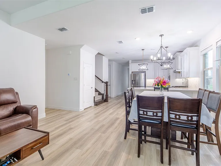 2340 Willow Garden Dr — Photo 10