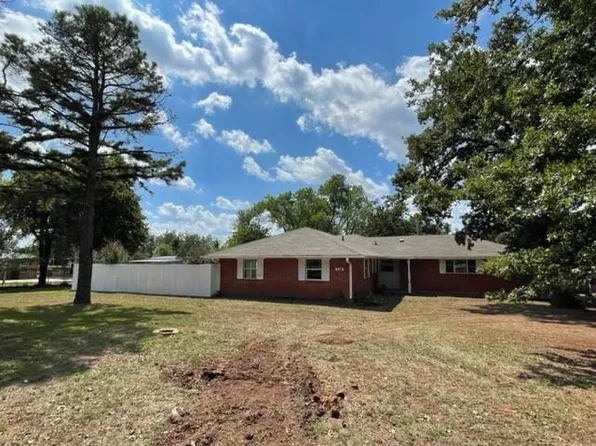 114 Pickard Dr, McLoud, OK 74851