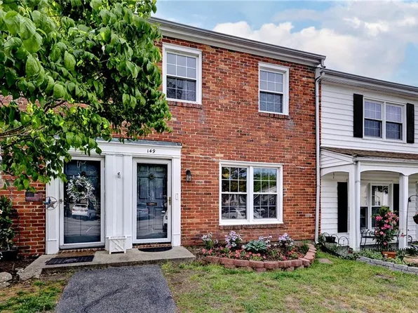 149 Towne Square Dr, Newport News, VA 23607