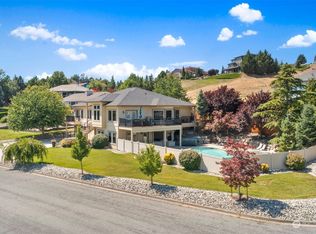 395 Stoneybrook Ln, Wenatchee, WA 98801