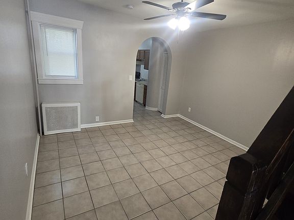 3rd image of 626 E Main St