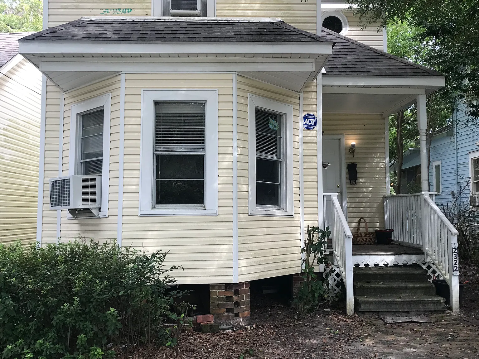 1 bed, 1000 sqft, $1,100 — Photo 1