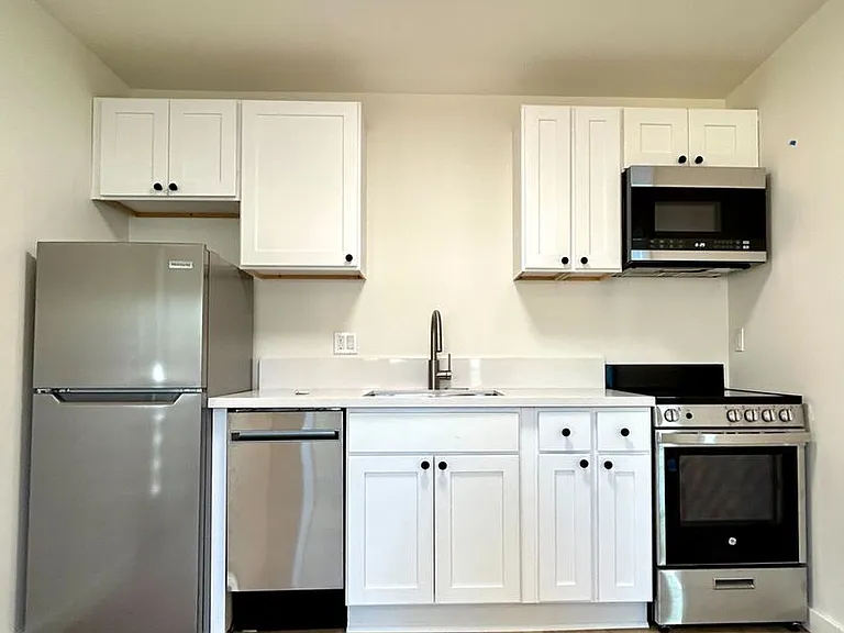 1-Bed/1-Bath Near Downtown San Luis Obispo and Cal Poly — Photo 9