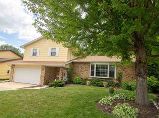 4226 Washington St, Davenport, IA 52806