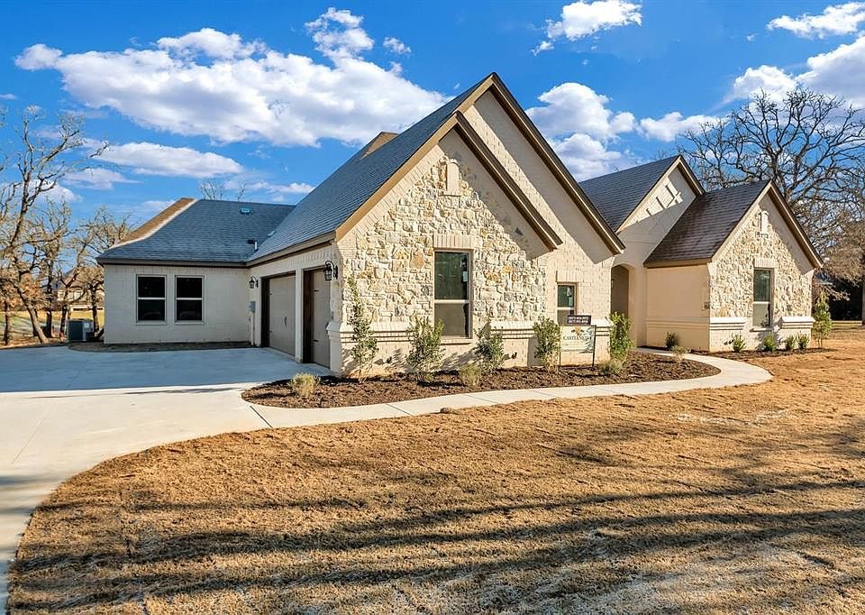 1st image of 101 Sugartree Cir