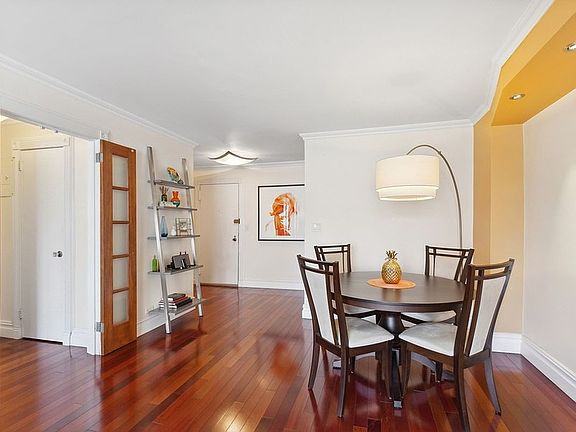 3rd image of 225 E 57th St APT 9S