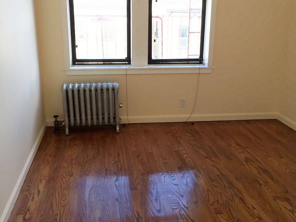 1st image of 35-2 32 St #3