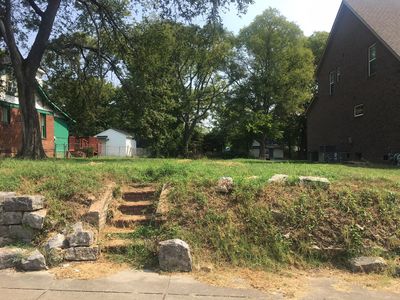 1704 10th Ave N, Nashville, TN, 37208