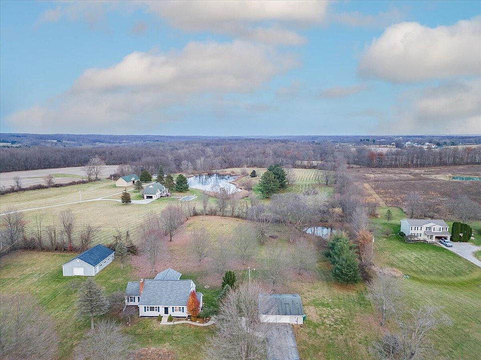 6818 Simmons Church Rd, Centerburg, OH 43011 | Zillow