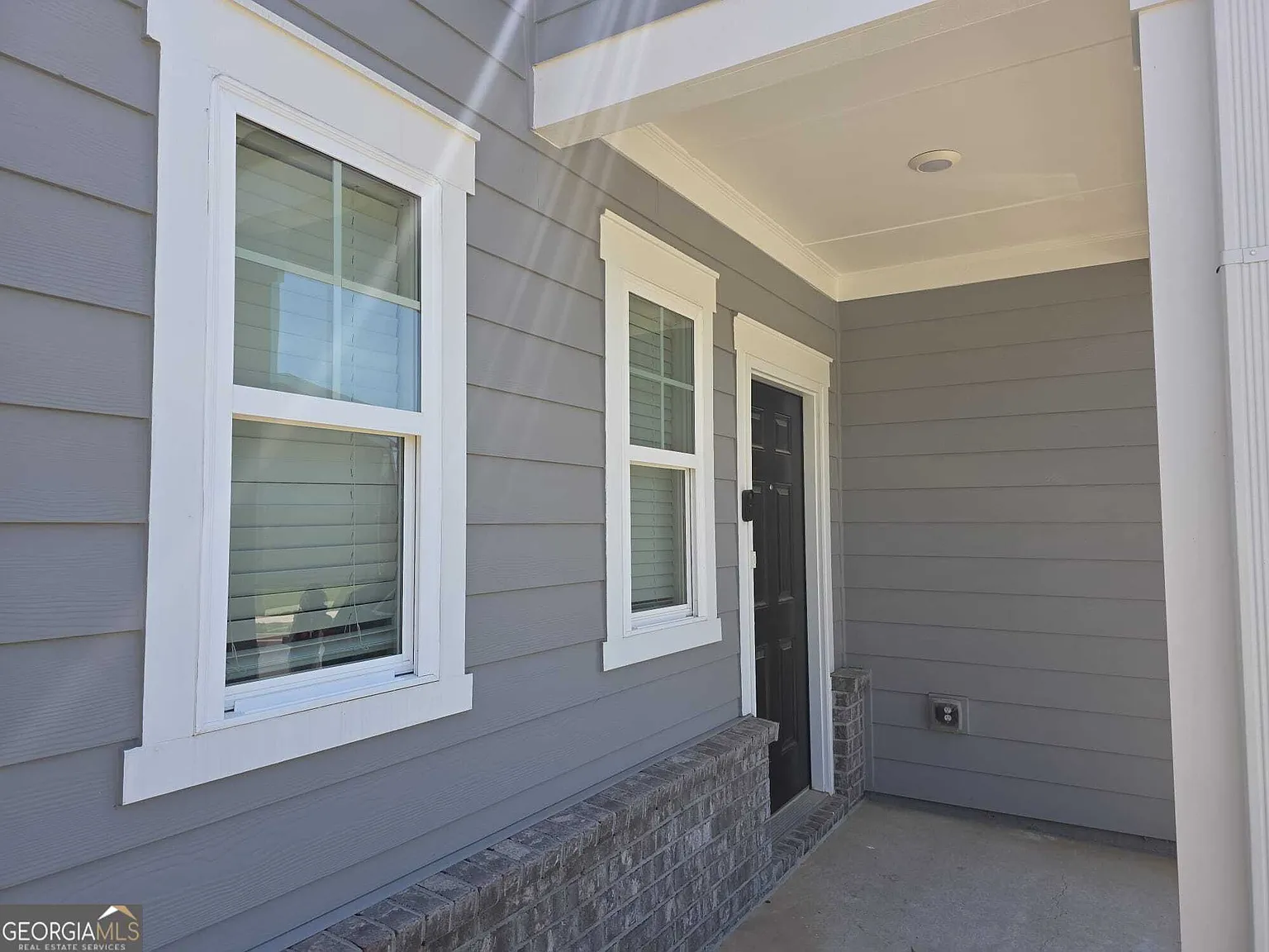4 bed, 2.5 bath, 1870 sqft, $2,800 — Photo 3