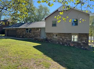803 E Spruce St, Frontenac, KS 66763