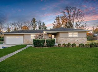 670 Killarney Dr, Morgantown, WV