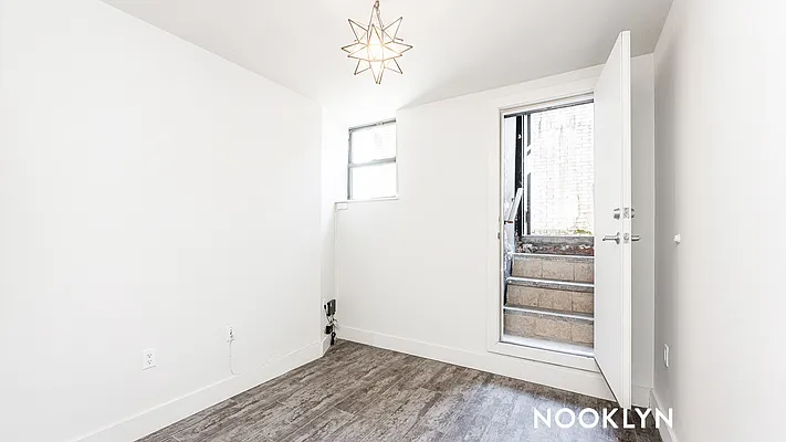 Rented by Nooklyn NYC LLC | media 14