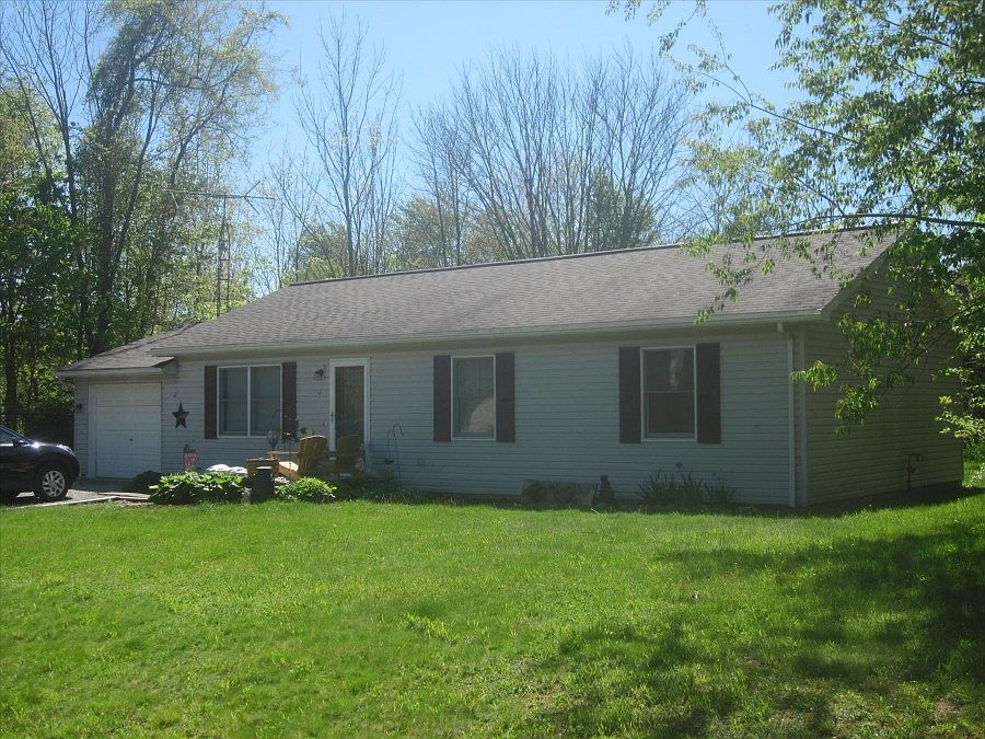 2nd image of 784 Floral Valley E