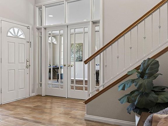 5th image of 424 Roosevelt Ct