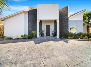 800 New Orleans Cir, Pharr, TX 78577