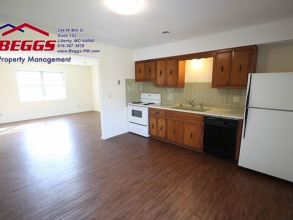2nd image of 287 Bonaire St