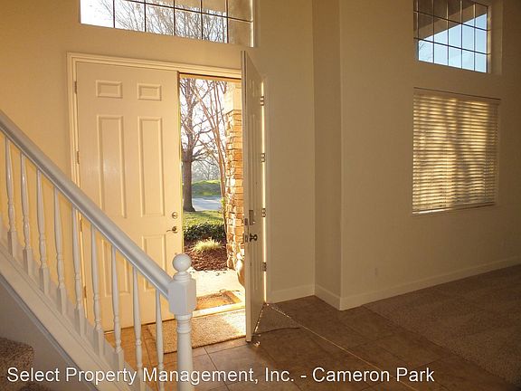 3rd image of 5015 Estero Way