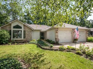9320 Woodsmill Run, Fort Wayne, IN 46835