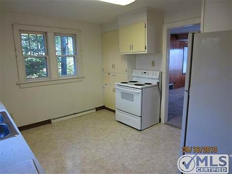 3rd image of 1026 Lincoln Ave