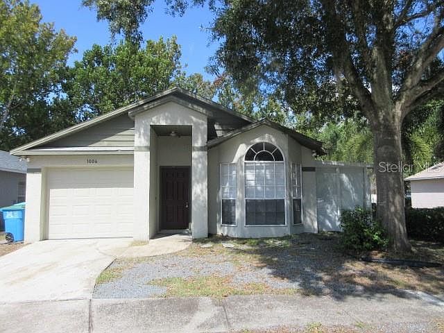1st image of 1004 Hamlet Dr