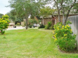 166 Heron Oaks, Rockport, TX 78382