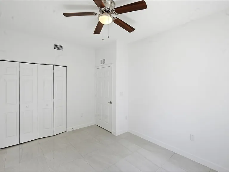 939 19th St #939 — Photo 26