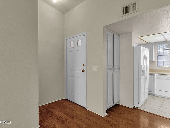 2nd image of 15402 N 28th St Unit 225