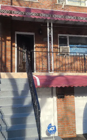 1015 E 223rd St #2 — Photo 3