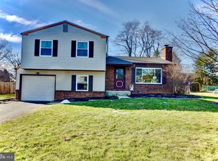 675 Cardinal Dr, Harrisburg, PA 17111