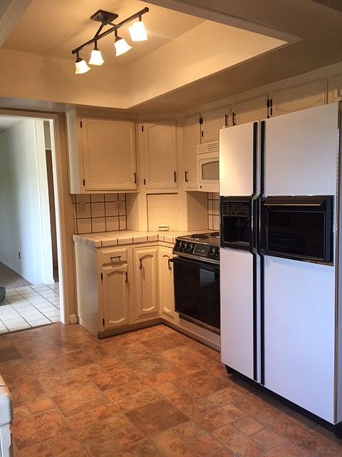 2nd image of 6516 N Wishon Ave