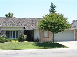 8364 Vintage Park Dr, Sacramento, CA 95828