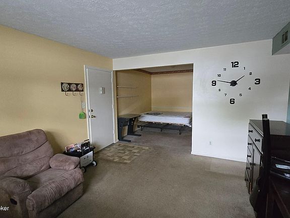 3rd image of 306 Chanel Ct APT 4