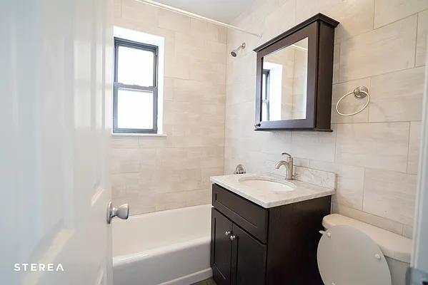 Rented by Sterea Agency | media 23