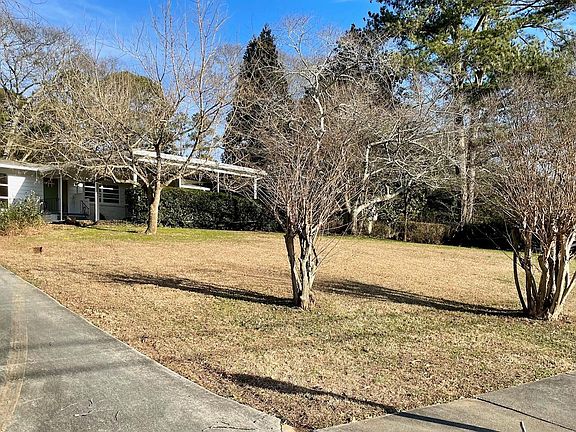 2nd image of 6411 N Hampton Dr NE