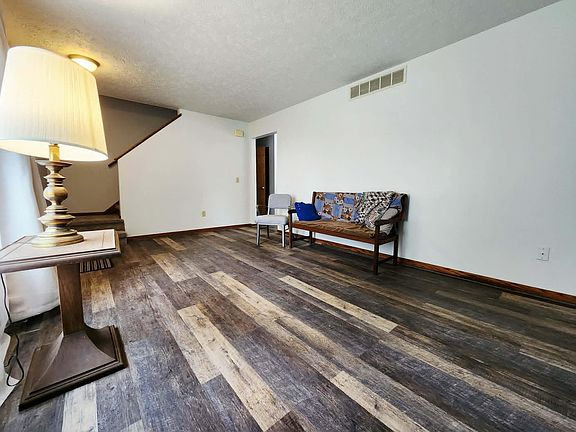 3rd image of 10197 Mizzen Ln