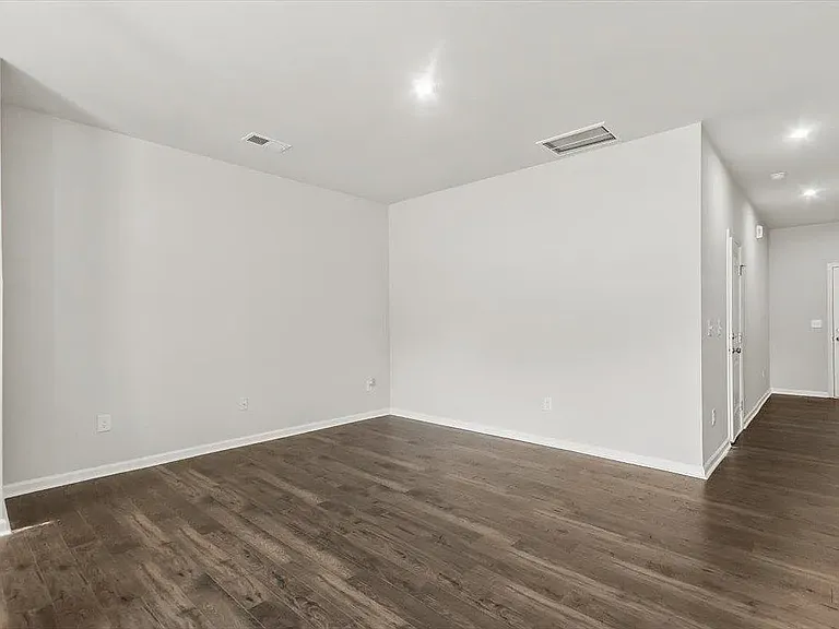 173 Randwick Ln — Photo 25