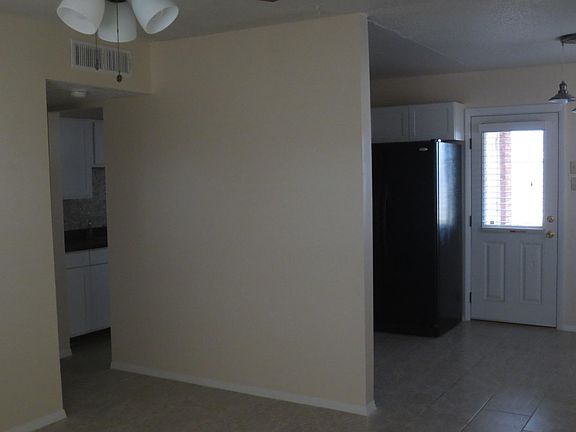 5th image of 4977 Winthrop Dr