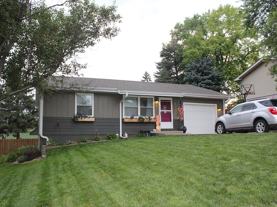 1st image of 204 S 21st St