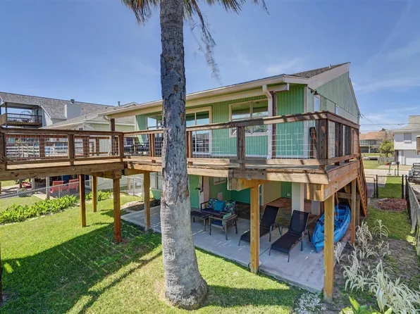 673 Warsaw St, Bayou Vista, TX 77563