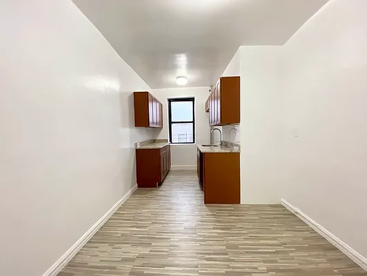 Rented by Bruma Realty LLC | media 6